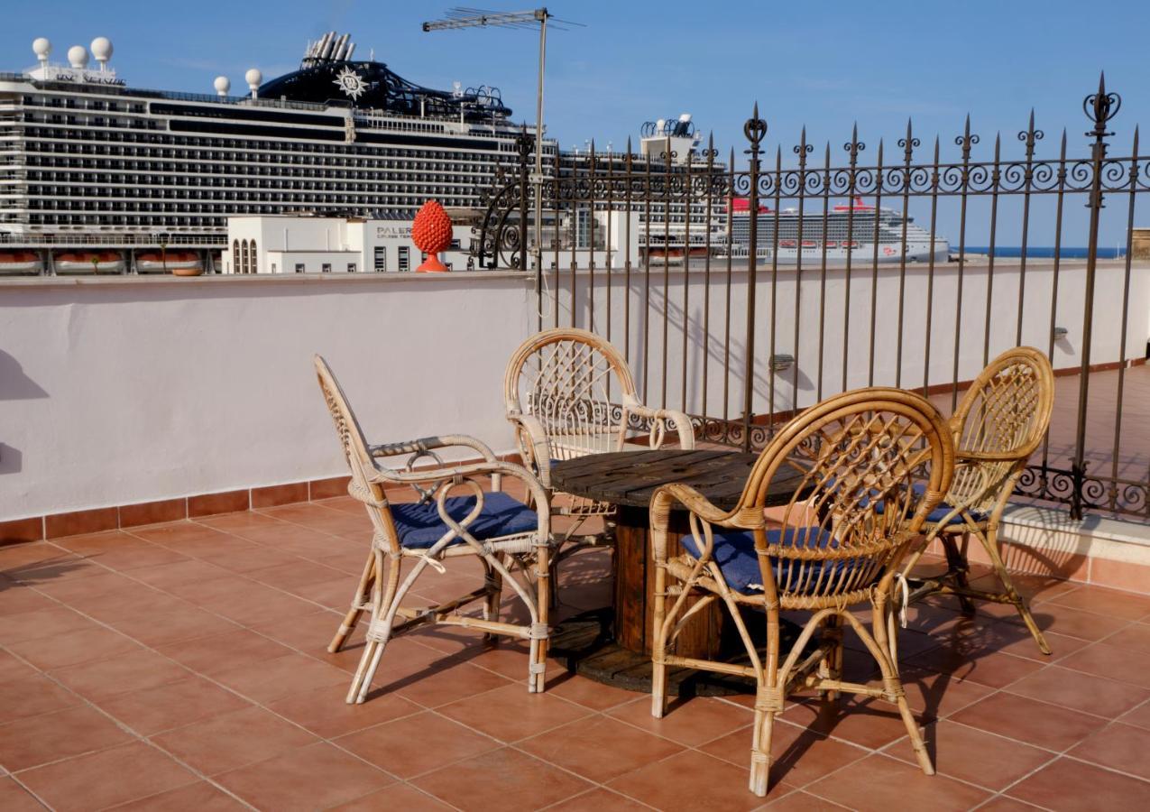 Attico Con Terrazza Sul Porto Apartment Palermo Exterior photo